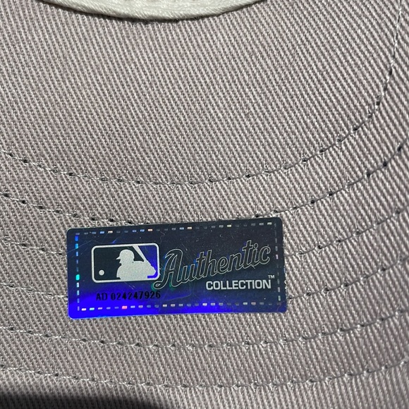 Boston Red Sox New Era Kids Baseball Hat. NWT - Picture 3 of 5